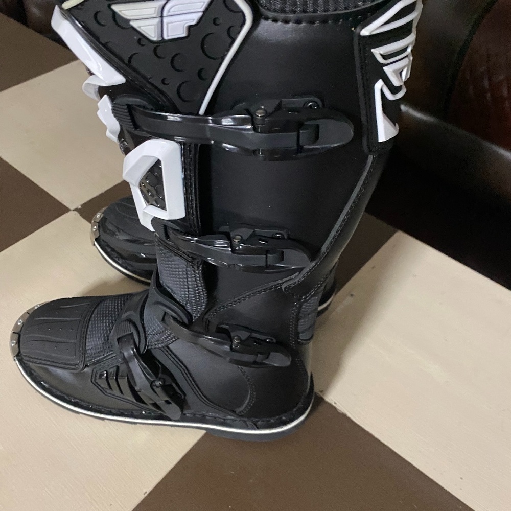 Youth motorcycle boots